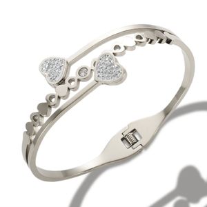 18k White Gold Double Heart Crystal Bracelet